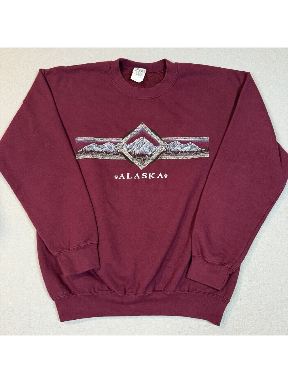 Vintage Alaska Nature Prairie Mountain Maroon Crew Neck Sweatshirt Medium